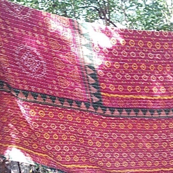Kantha Quilt Christmas Red Green Marigold 55" x 84" Pre-washed Reversible Cotton - Picture 1 of 7